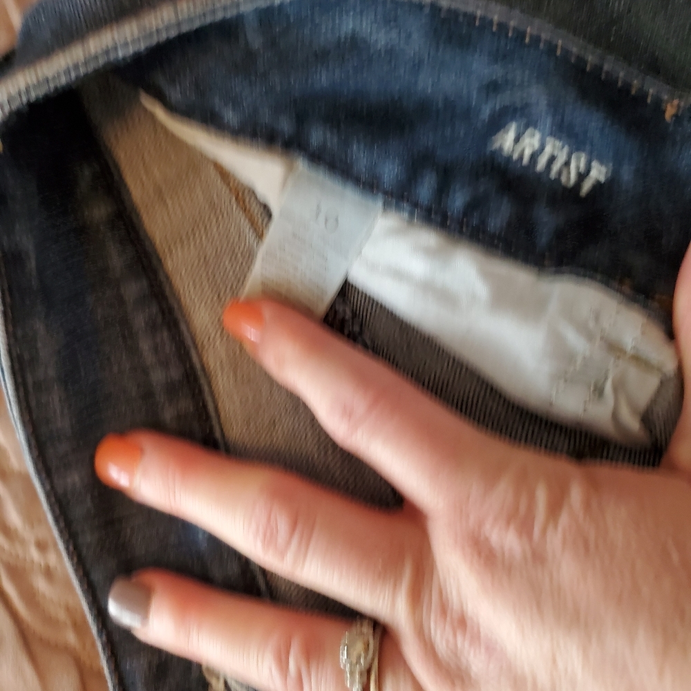AE artist capri